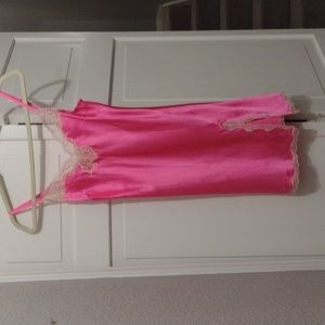 NEW Victoria's Secret pink chemise